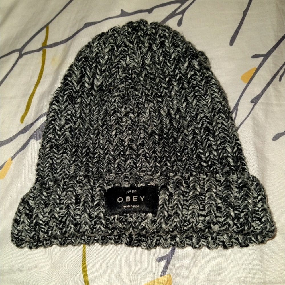 I am selling an Obey black & white beanie! Unisex- One size.